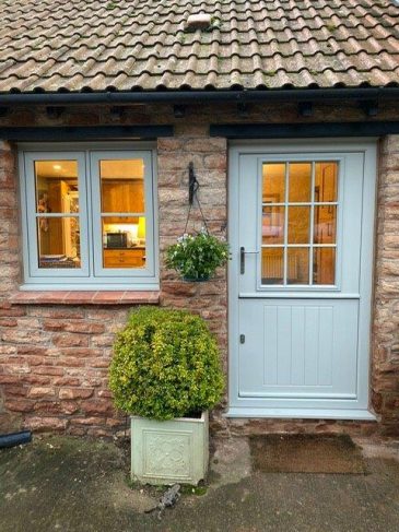 agate windows and comp door